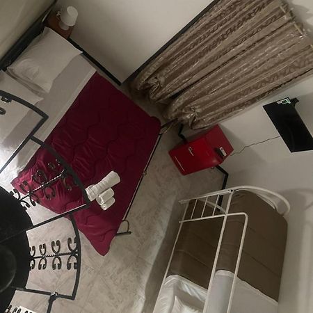 Ferienwohnung Casa Vacanza La Serenella Neapel Exterior foto